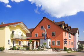 Hotels in Walting